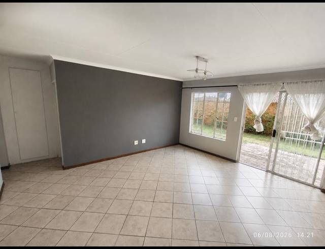 2 BEDROOM TOWNHOUSE FOR SALE IN ELARDUSPARK
